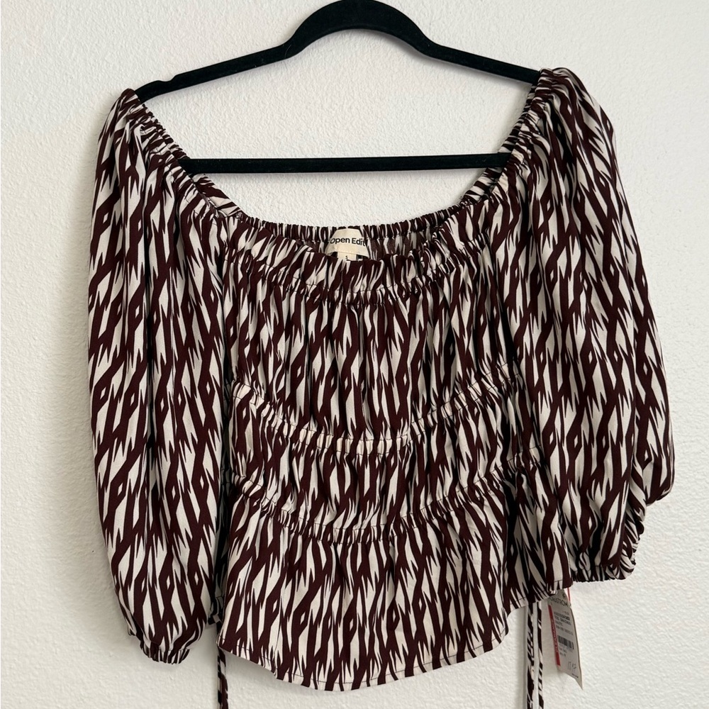 Open edit Chic Smocked Brown and White Blouse - Picture 2 of 6